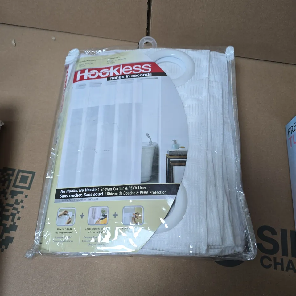 BOX OF APPROXIMATELY 12 ASSORTED ITEMS INCLUDING FREEZER GEL TUMBLER , SHOWER CURTAIN AND SHOE DRYER 