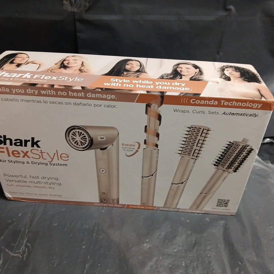 SHARK FLEXSTYLE HAIR STYLING SYSTEM – BOXED WITH ATTACHMENTS (GOLD)
