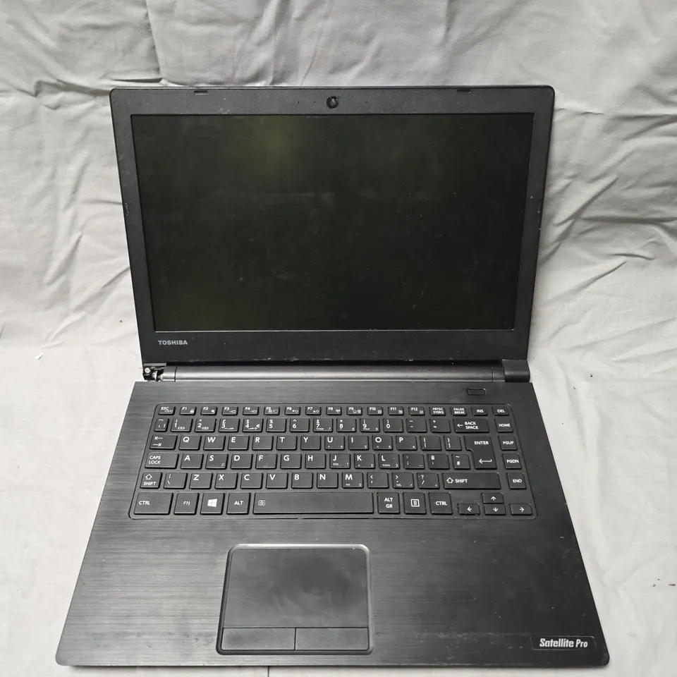 TOSHIBA SATELLITE PRO R40-C LAPTOP 