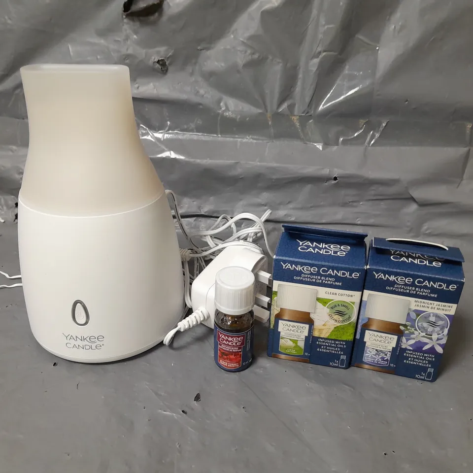 YABKEE CANDLE ULTRASONIC AROMA DIFFUSER WITH DIFFUSER OILS