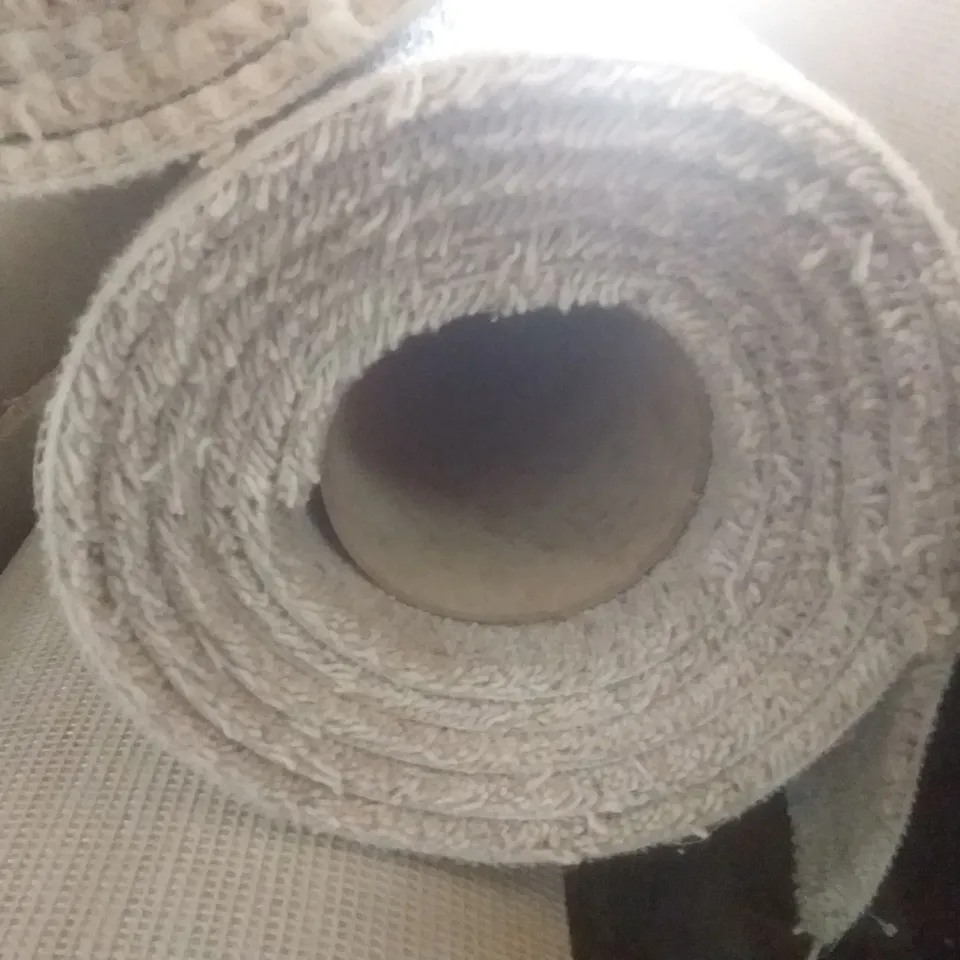 ROLL OF QUALITY ORION 42 OZ GLIESE CARPET 4×3.08M