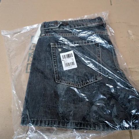 BAGGED HOLLISTER LOW-RISE BAGGY SHORT IN NAVY - W30 SIZE 10