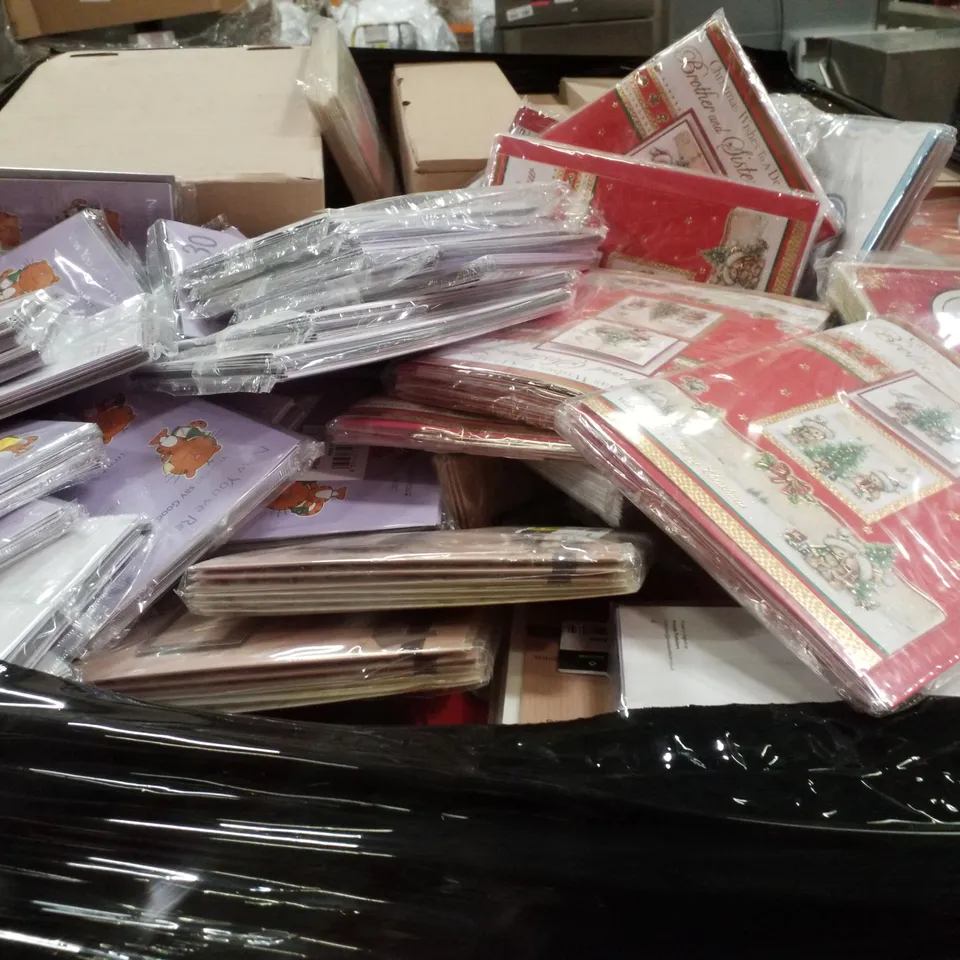 PALLET CONTAINING LARGE QUANTITY OF ASSORTED GREETINGS CARDS