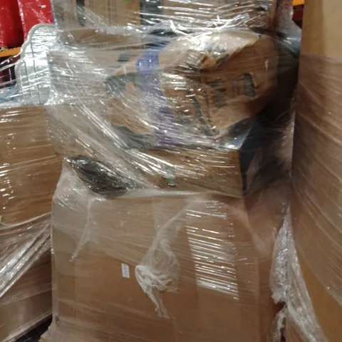PALLET CONTAINING A LARGE QUANTITY OF SELF INFLATING AIR BEDS