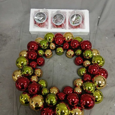PALLET OF APPROXIMATELY 200 ASSORTED CHRISTMAS DECORATIONS TO INCLUDE; SET OF THREE HANGING BAUBLES AND BAUBLE WREATH