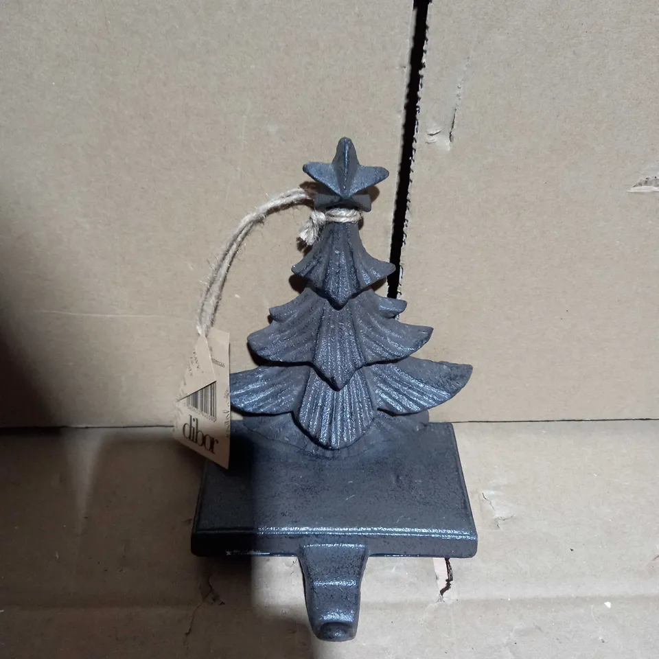 3D CHRISTMAS TREE STOCKING HOLDER