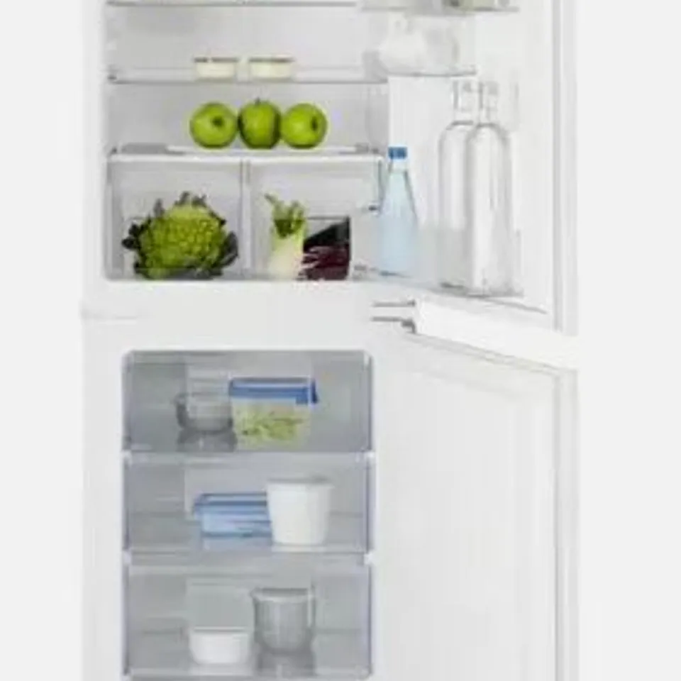 ELECTROLUX INTEGRATED 50/50 FRIDGE FREEZER Model LNT3LF18S5 RRP £675