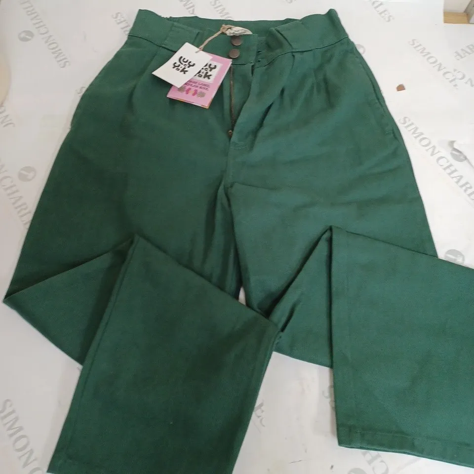 LUCY AND YAK ADDISON TROUSERS IN GREEN - 28P