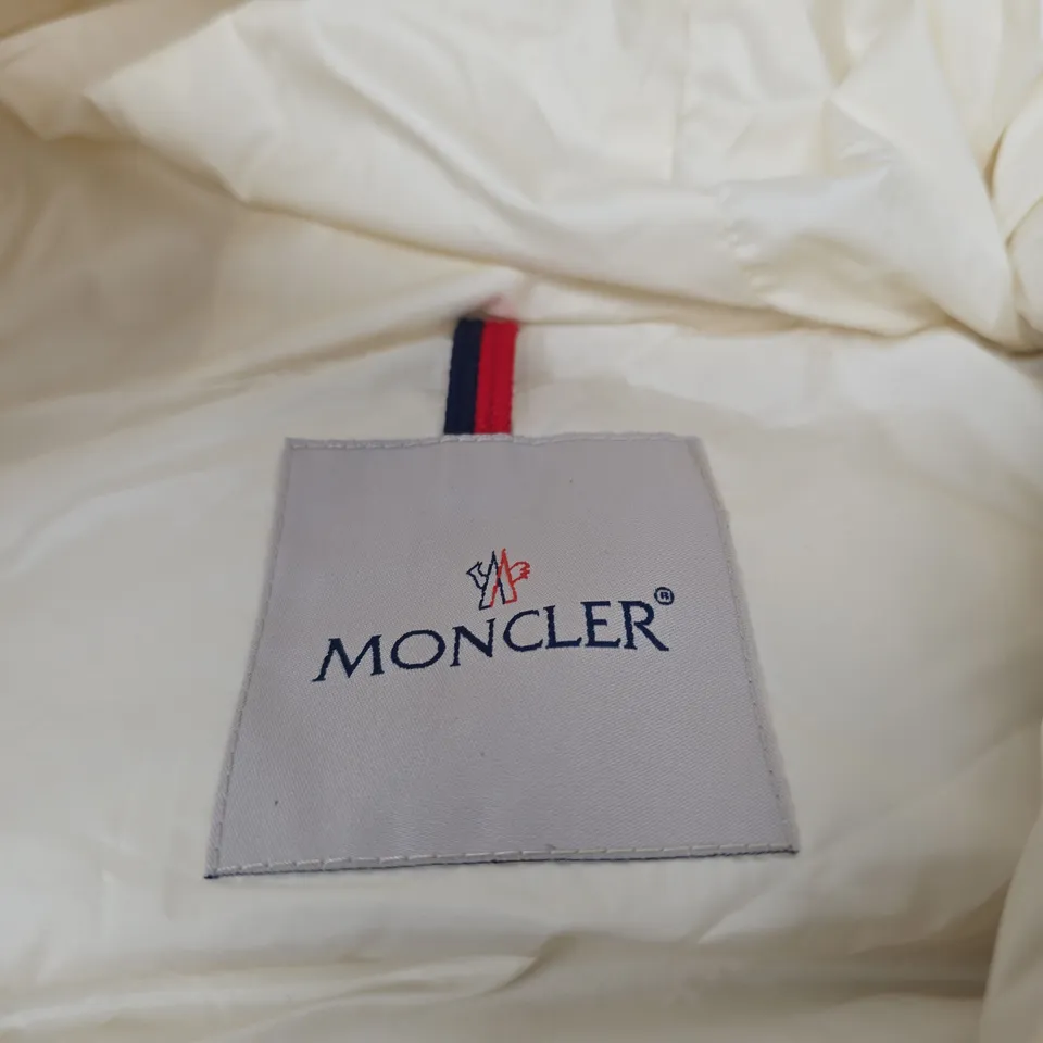 MONCLER CREAM PUFFER JACKET – HOODED, QUILTED WITH LOGO PATCH