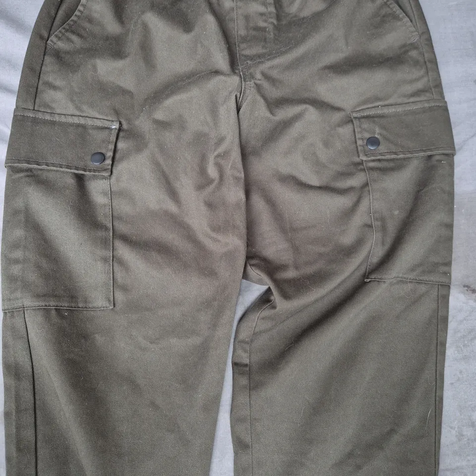 JACK & JONES TROUSERS IN DARK OLIVE SIZE SMALL