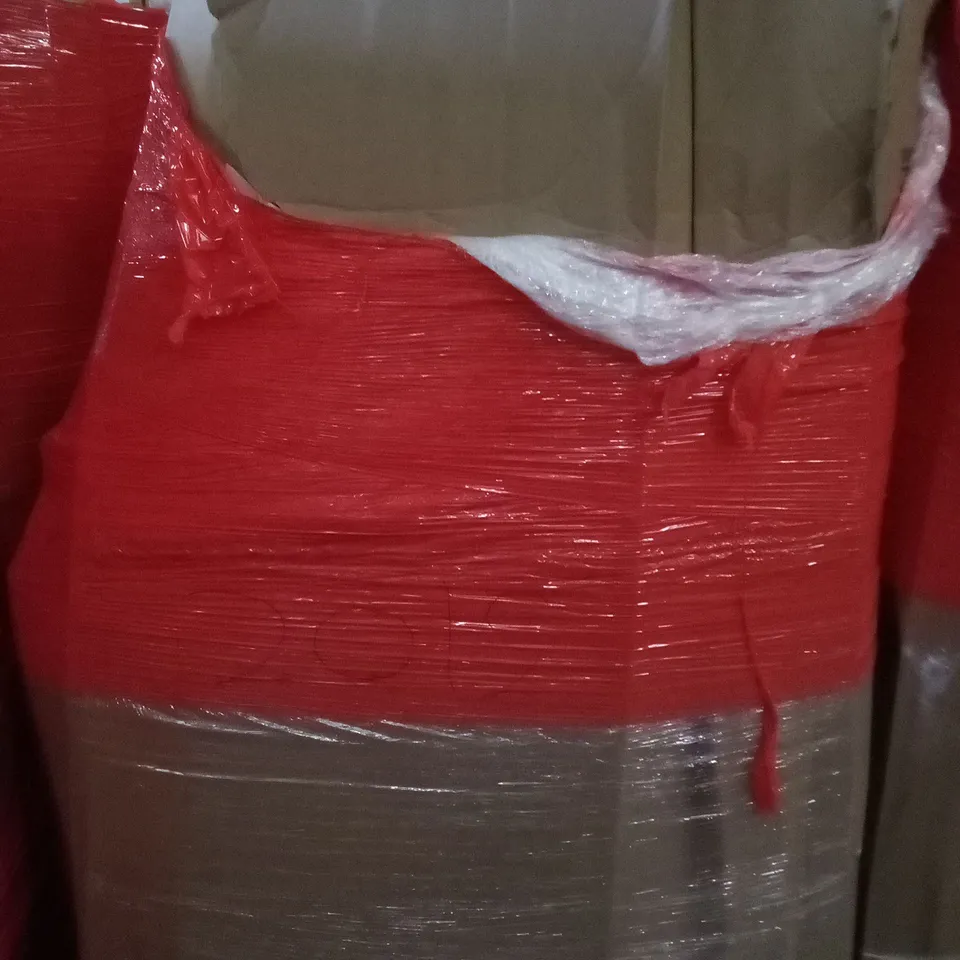PALLET OF ASSORTED ITEMS INCLUDING DESK CHAIR, MULTIFUNCTIONAL FOOD PROCESSOR, MULTIFUNCTIONAL LAPTOP DESK, YOGA MAT, SORTFIELD ELECTRICAL CONVECTOR HEATER, FOLDING DESK