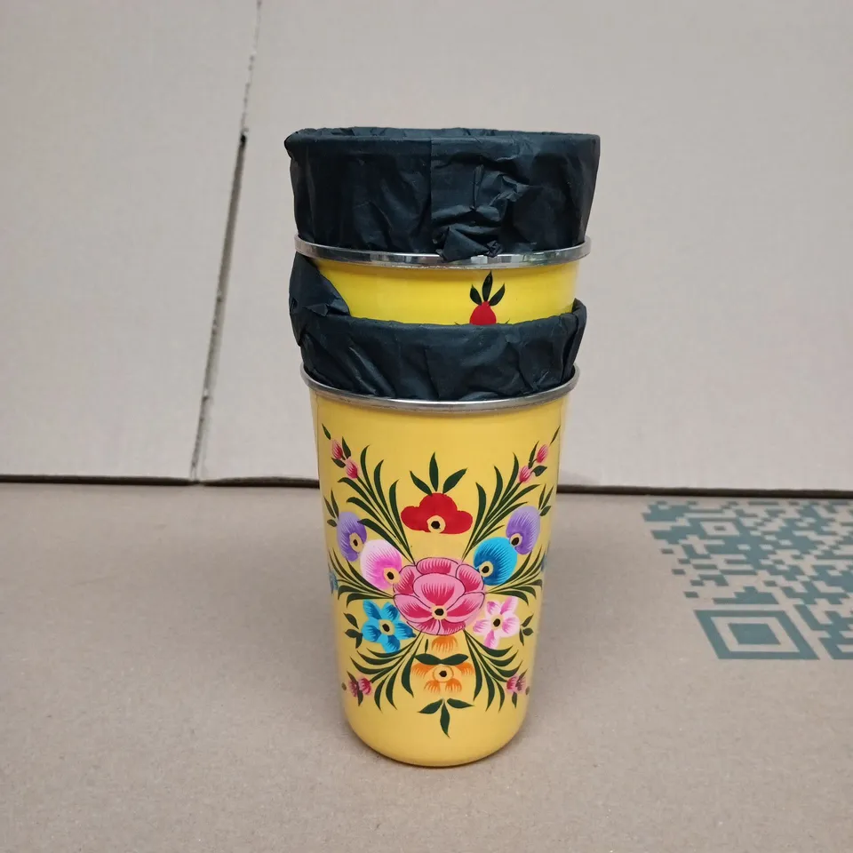 BOX OF APPROXIMATELY 10 ASSORTED GOODS INCLUDING WATER2 FILTERED SHOWERHEAD CAPSULE, FLOWERY METAL CUPS AND WHITE MUSK INCENSE STICKS