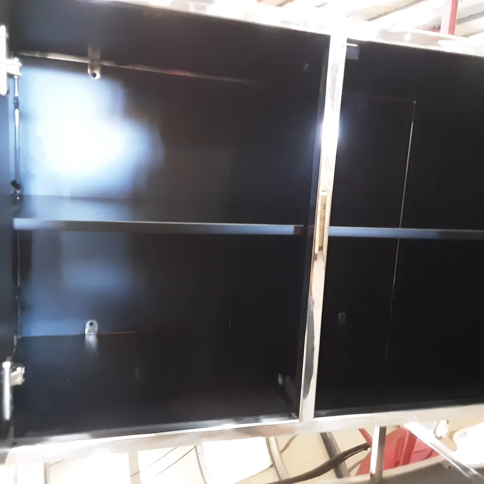 MIRRORED 4 DOOR DRESSER WITH 2 SHELVES,  1 MISSING DOOR 