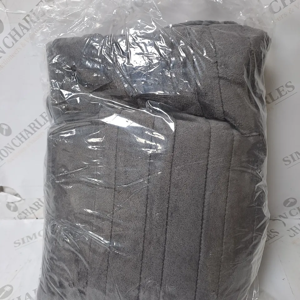 COZEE HOME VELVETSOFT HEATED THROW IN CHARCOAL 