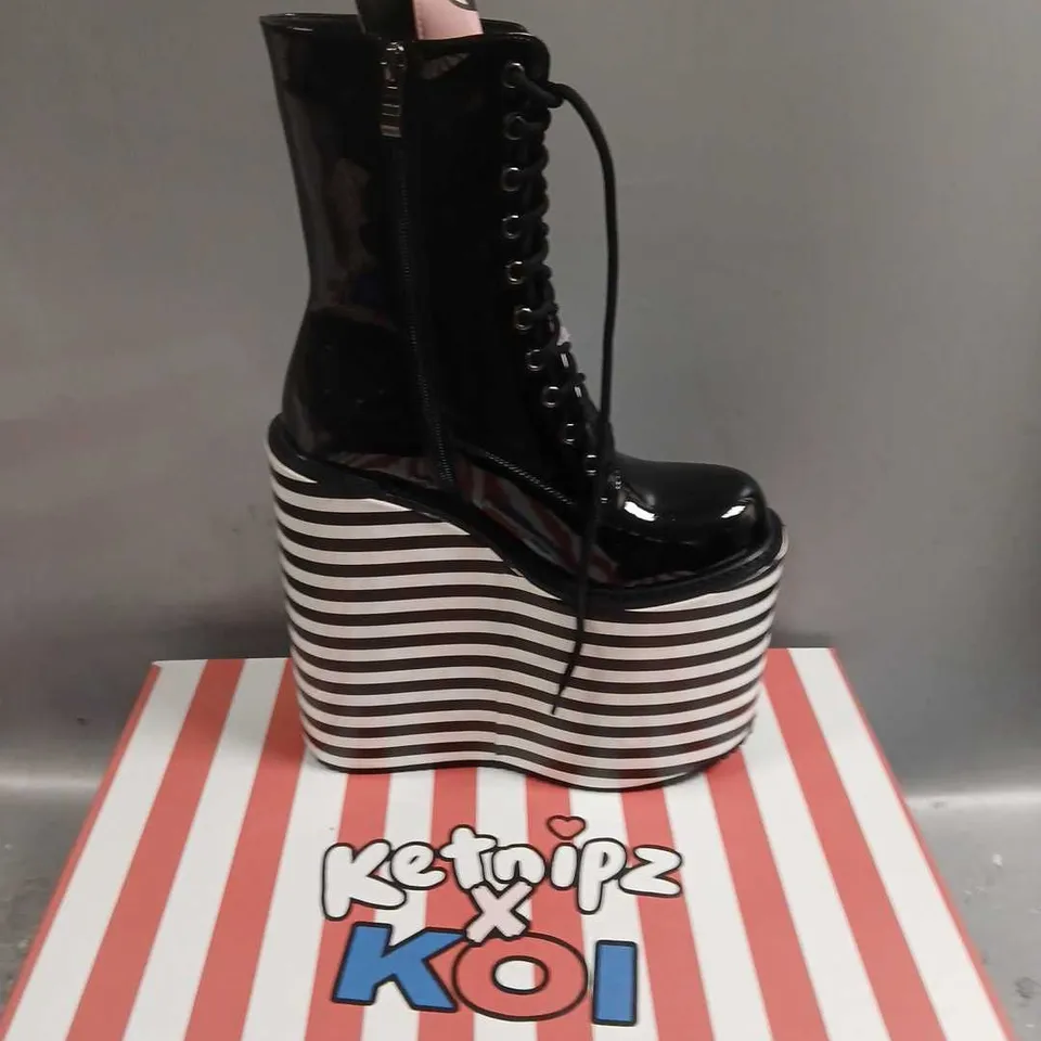 BRAND NEW BOXED KOI X KETNIPS A BEAN WITH A PLATFORM TO DREAM BOOTS BLACK SIZE 3