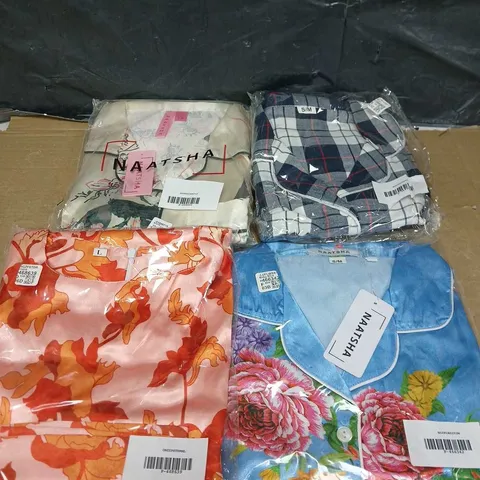 BOX OF APPROXIMATELY 20 CLOTHING AND FASHION ITEMS - VARIOUS COLOURS, SIZES AND STYLES