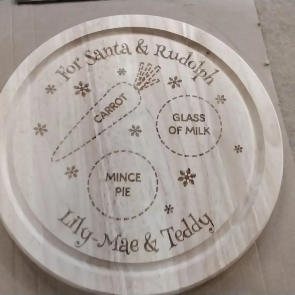 PERSONALISED ROUND CHRISTMAS EVE SANTA'S BOARD RRP £15