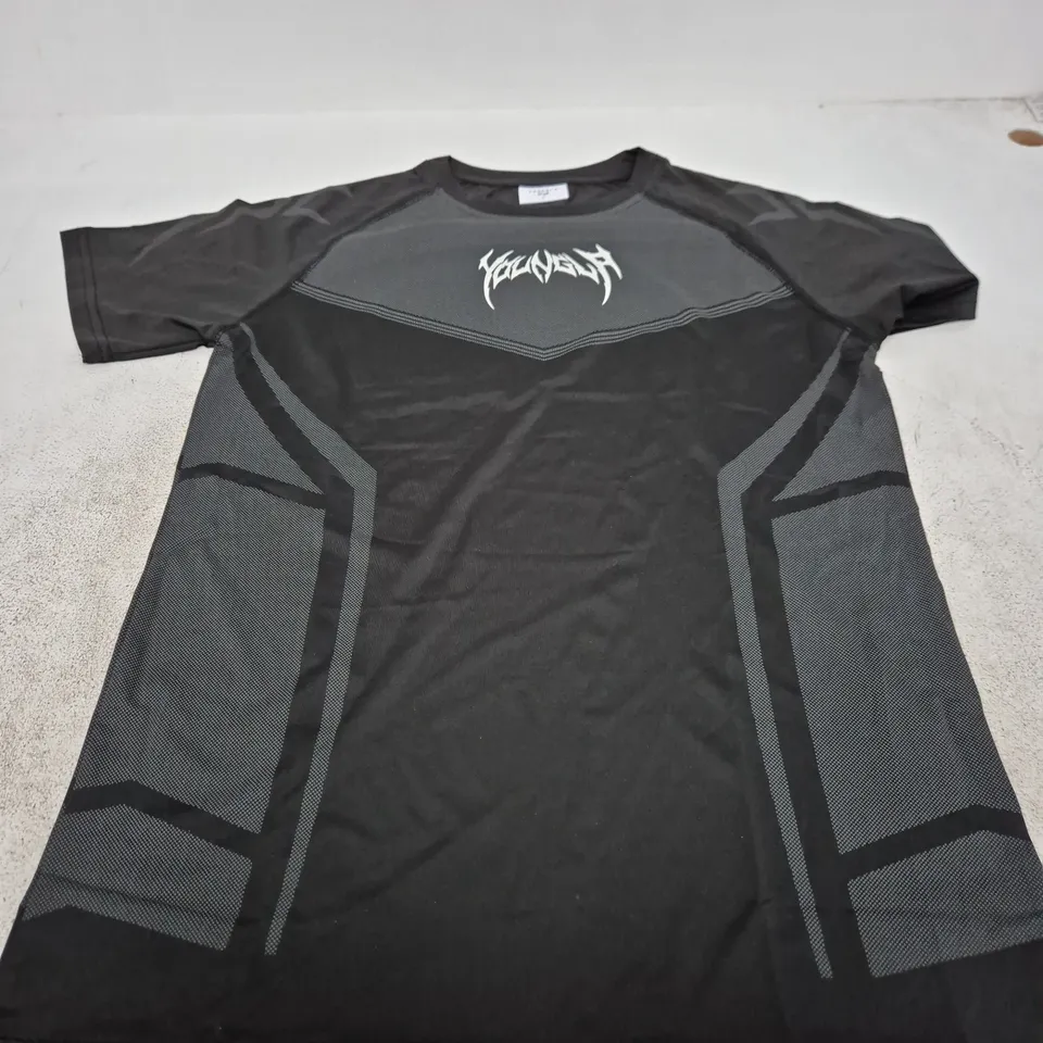 YOUNGLA BLACK GRAPHIC T-SHIRT – UK L