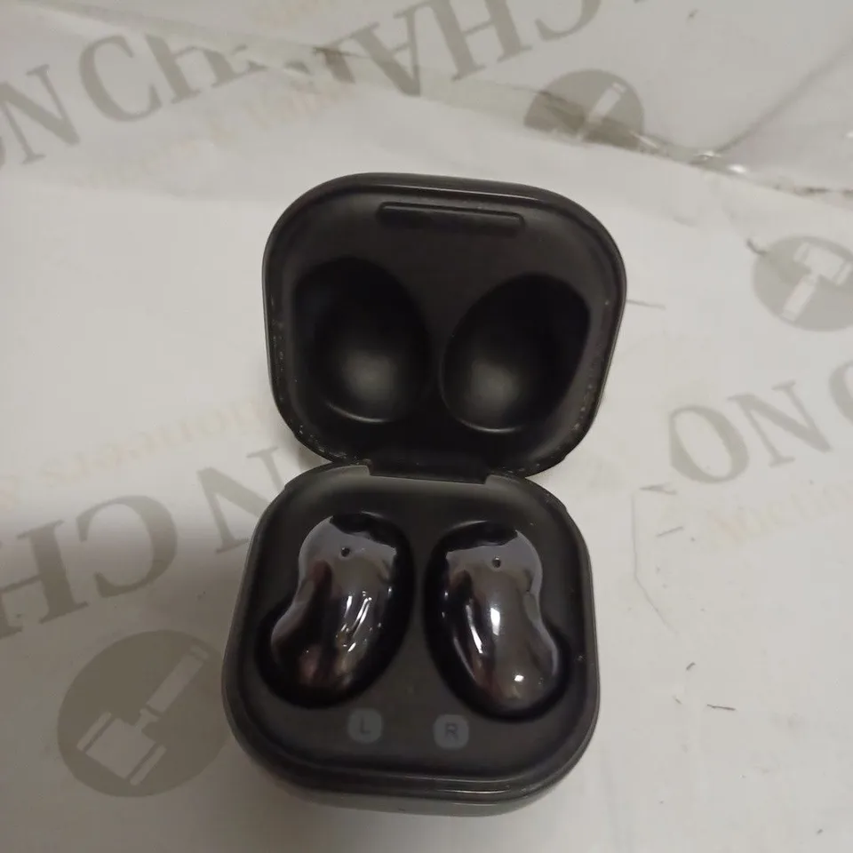SAMSUNG SOUND WIRELESS EARBUDS 