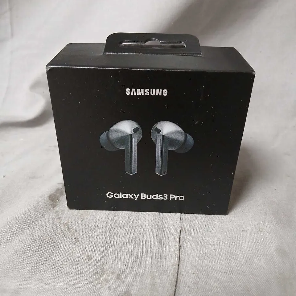 SAMSUNG GALAXY BUDS3 PRO TRUE WIRELESS EARBUDS WITH CHARGING CASE – BOXED