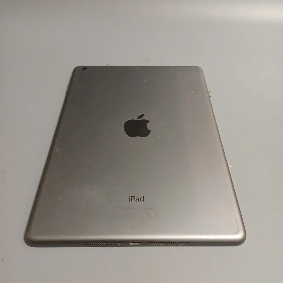 APPLE IPAD AIR 