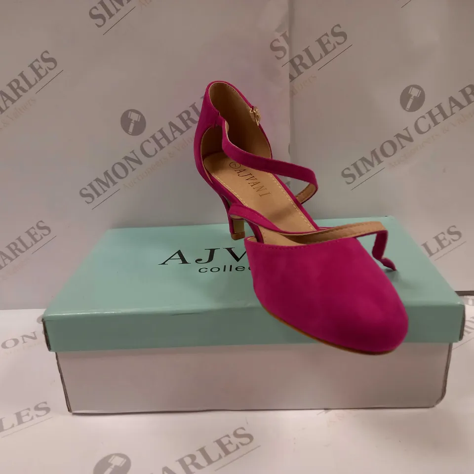 BOXED PAIR AJVANI COLLECTION AJ-55 FUCHSIA SUEDE SHOES UK SIZE 7