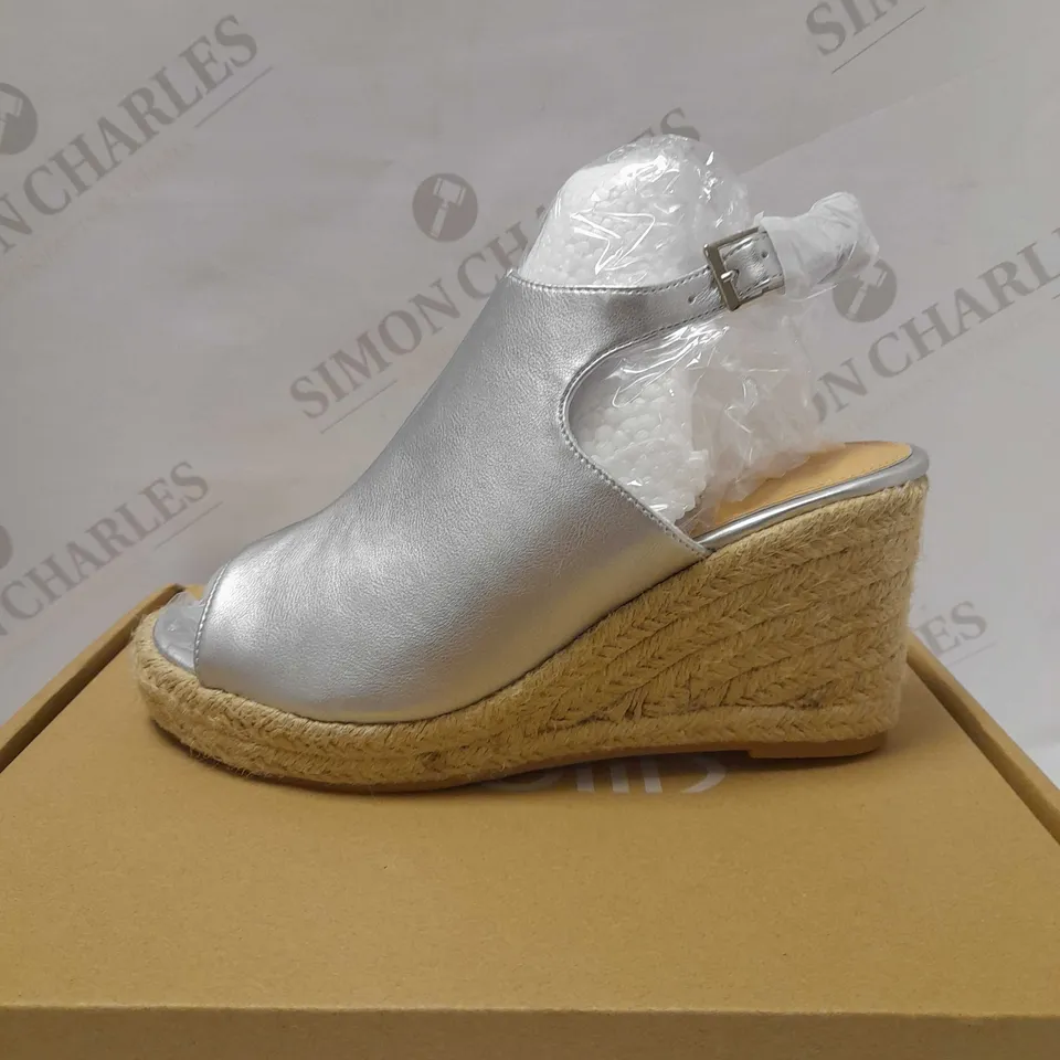 WALLIS WIDE FIT RAELYN WEDGE SANDALS, SILVER - SIZE 4