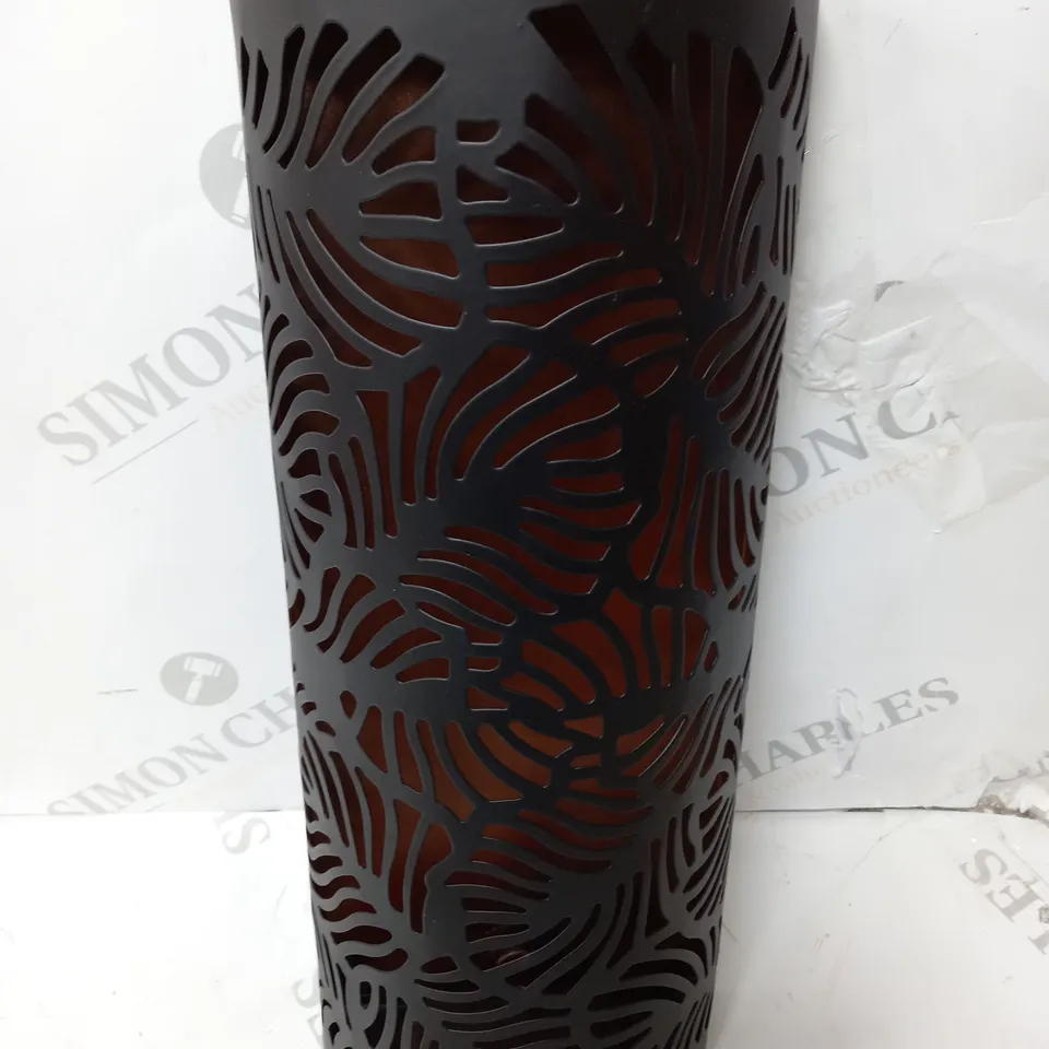 SOLAR POWERED SEMI-CIRCULAR LANTERN WITH BLACK LEAF PATTERN