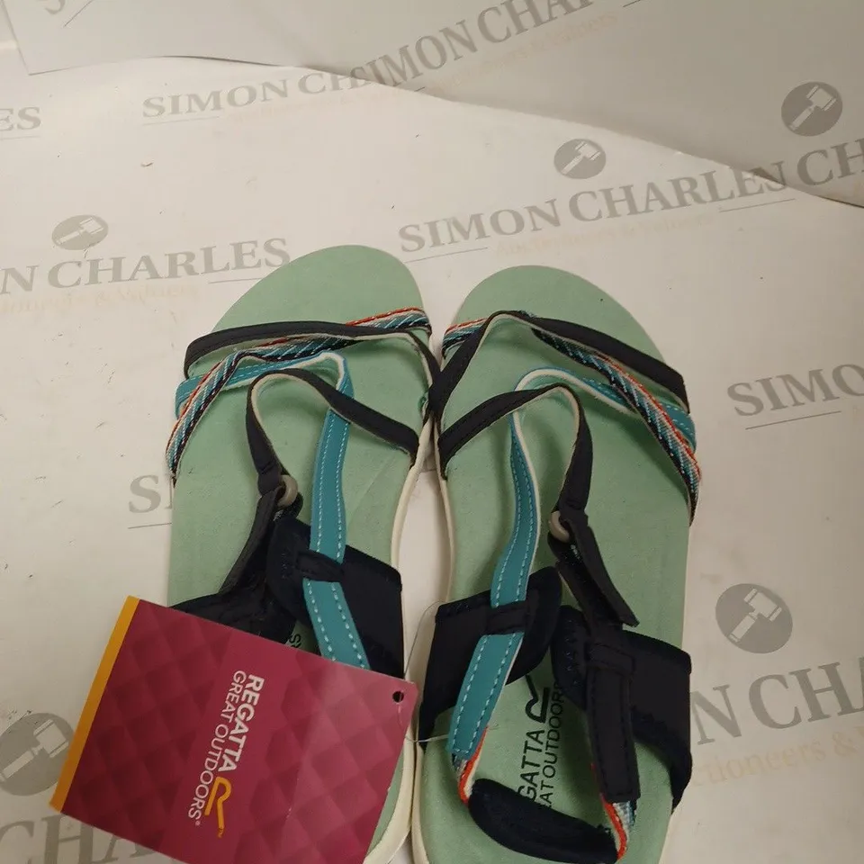 REGATTA LADY SANTA ROMA SANDALS SIZE 6