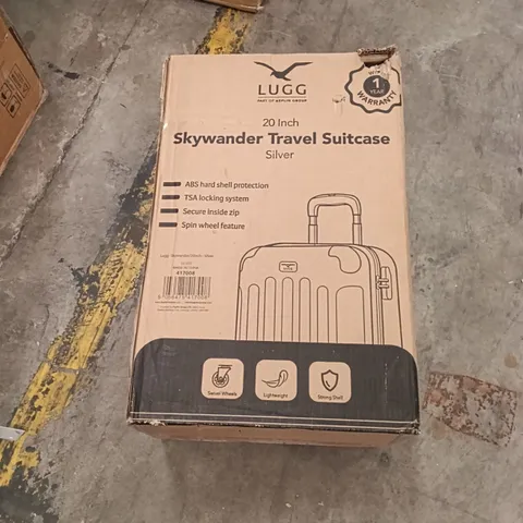 BOXED KEPLIN LUGG 20 INCH SKYWANDER TRAVEL SUITCASE SILVER COLOUR 