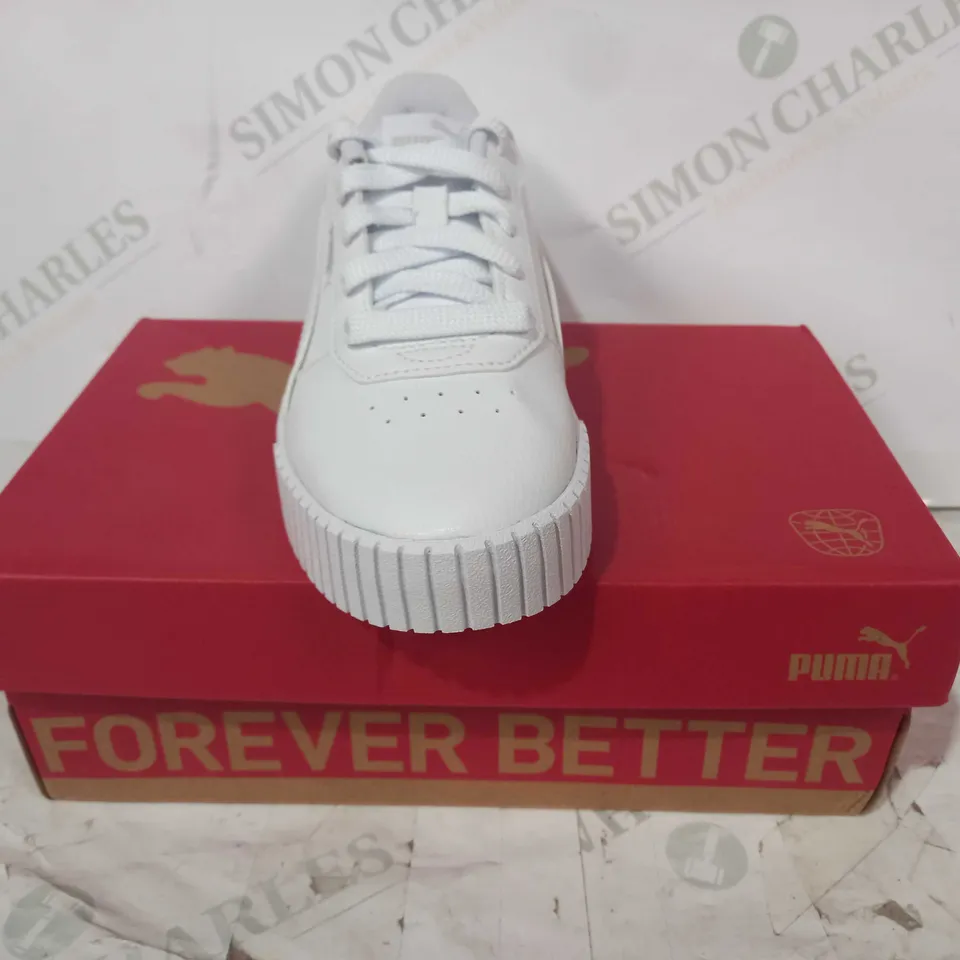 BOXED PAIR OF PUMA CARINA 2.0 PS SHOES IN WHITE/SILVER COLOUR UK SIZE 2