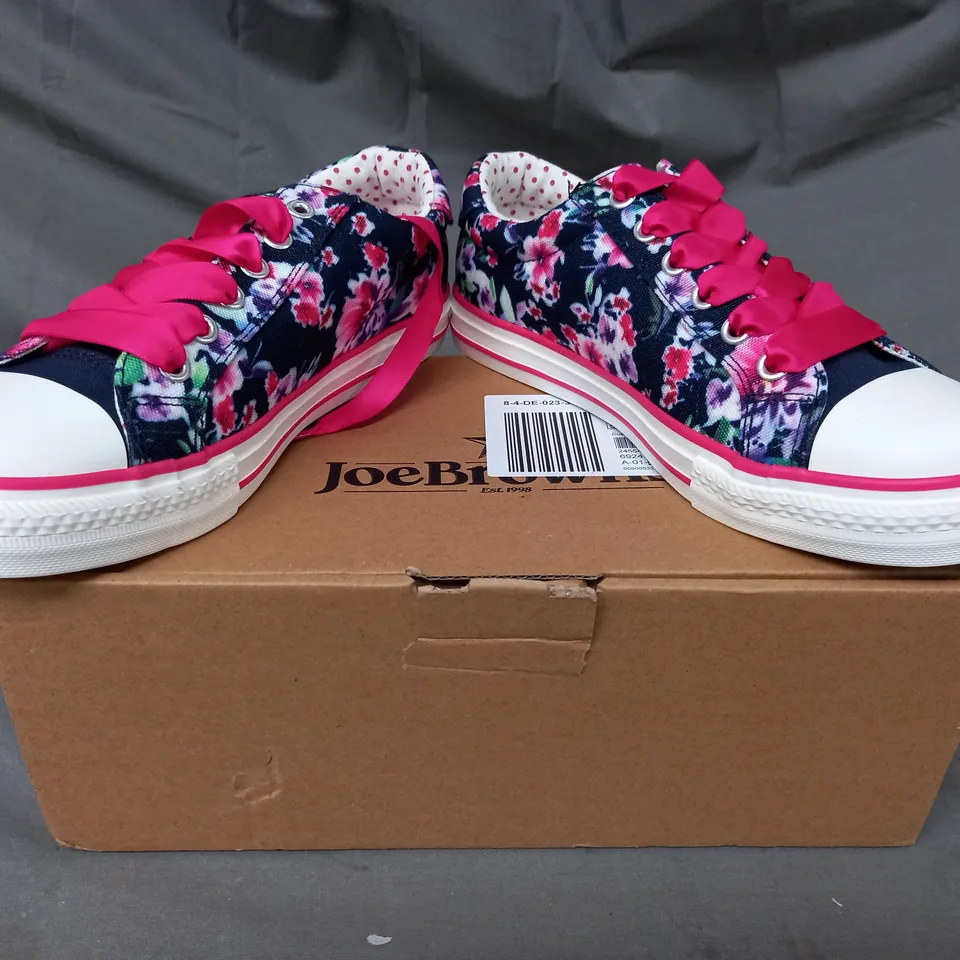 BOXED PAIR OF JOE BROWNS SHOES IN NAVY/PINK FLORAL UK SIZE 5