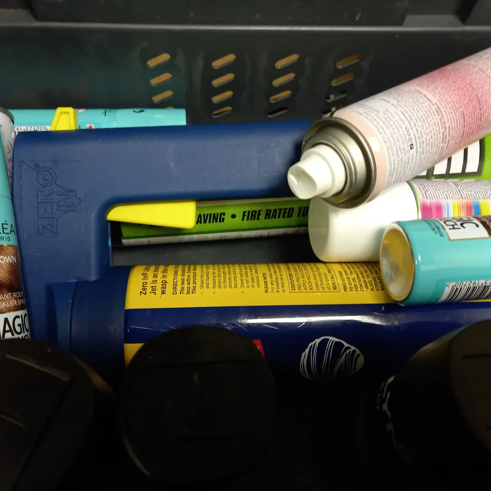 BOX OF APPROX 15 ASSORTED AEROSOLS TO INCLUDE LYNX BODY SPRAY, GHD HAIRSPRAY, COLAB DRY SHAMPOO, ETC 