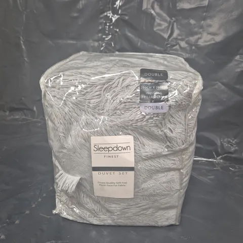 SLEEPDOWN SHAGGY FAUX FUR DUVET SET - SIZE DOUBLE