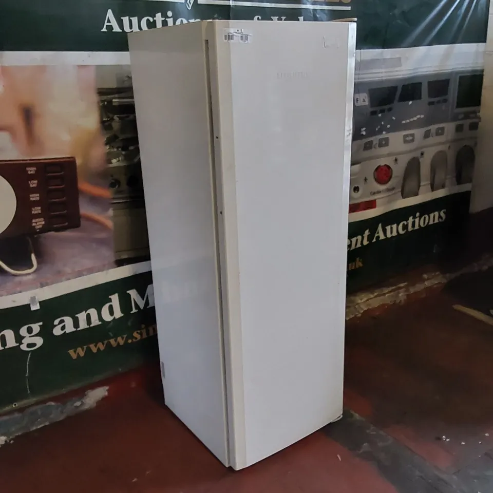 LIEBHERR K-3620 FREESTANDING FRIDGE - WHITE 