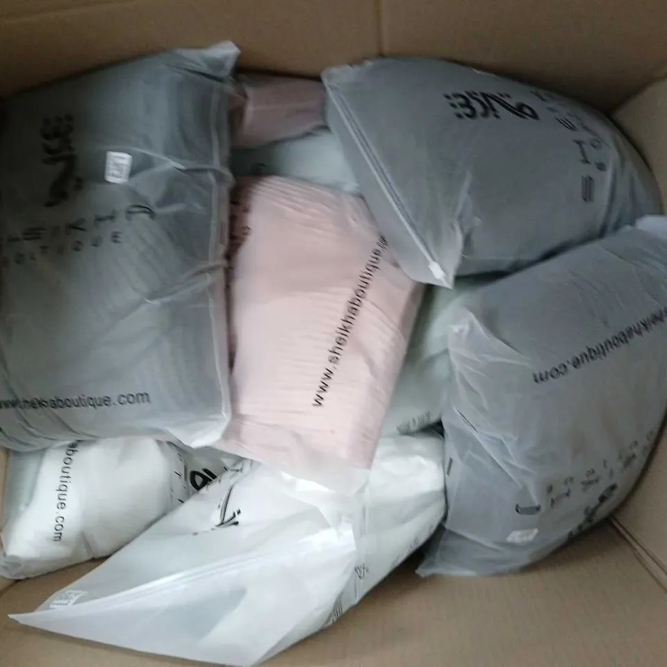 APPROXIMATELY 30 BAGGED SHEIKA BOUTIQUE CLOTHING ITEMS IN VARIOUS STYLES AND SIZES 