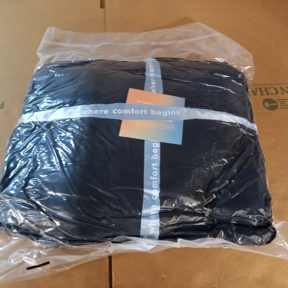 SEALED THE OODIE HOODED BLANKET