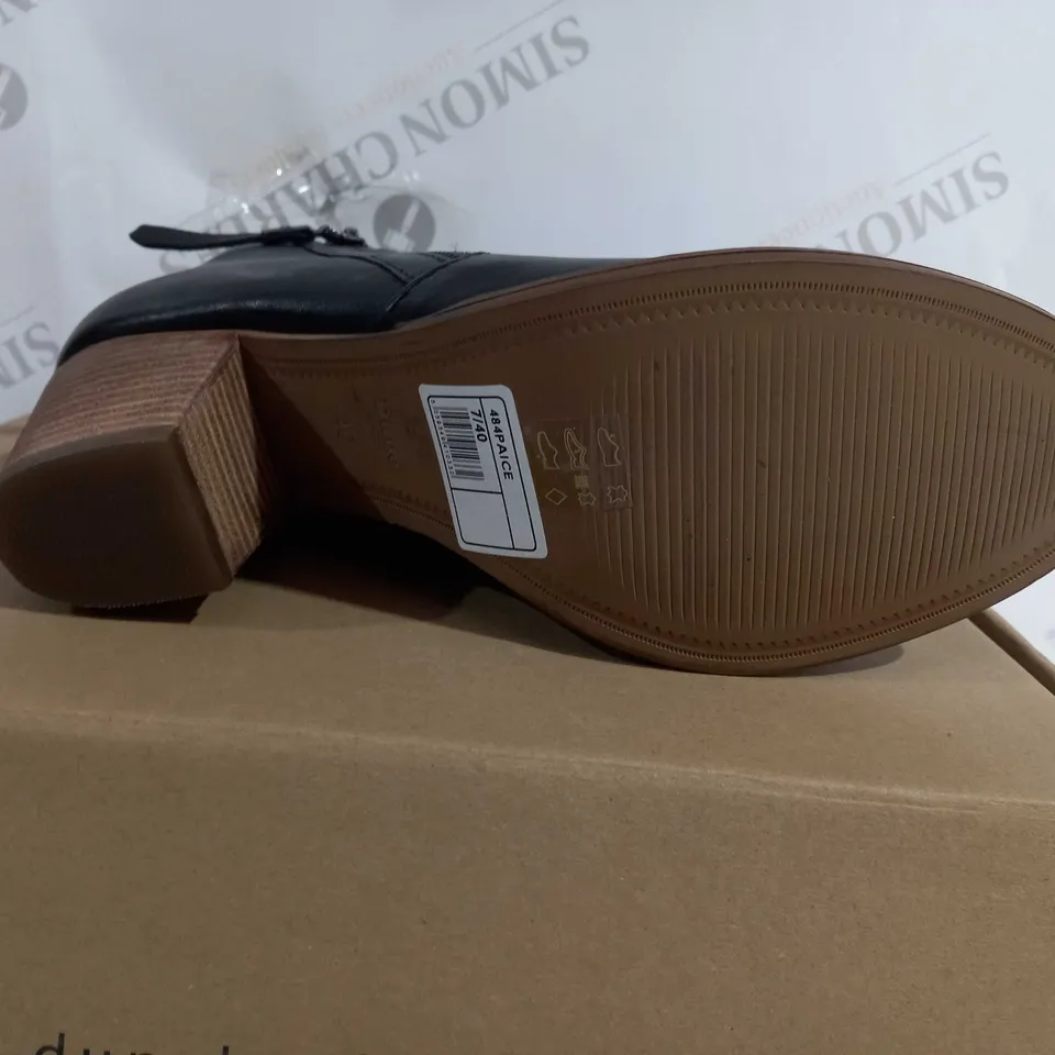 BOXED PAIR OF DUNE PAICE ANKLE BOOTS IN BLACK UK SIZE 7