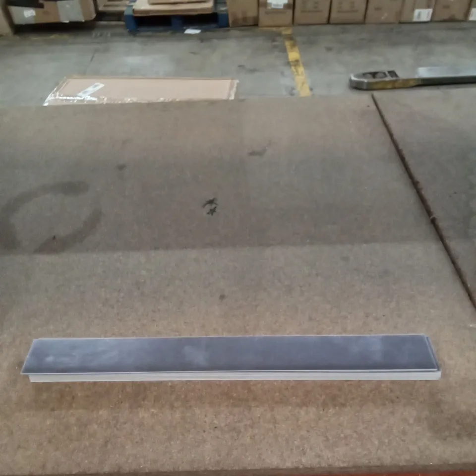 PACKAGE OF APPROXIMATELY 12 REFLECTIVE TACKY STRIPS 