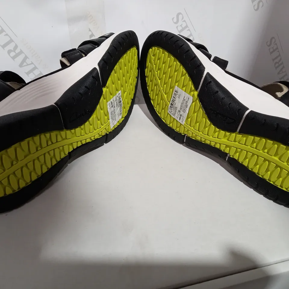 BOXED PAIR OF CLARKS WALKING SANDALS - SIZE 4D 