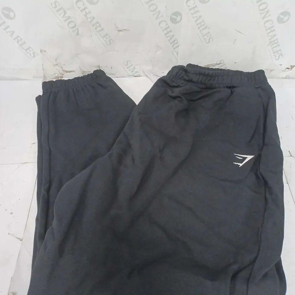GYMSHARK FLEECE JOGGERS IN BLACK - XXL