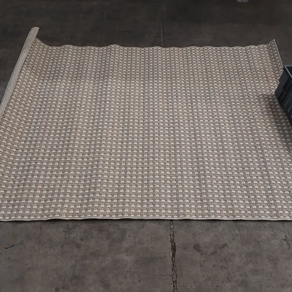 BRAND NEW BAGGED PACO HOME WAREGEM RUG - 120 x 170cm