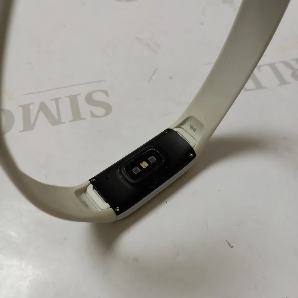 SAMSUNG GALAXY FIT WATCH