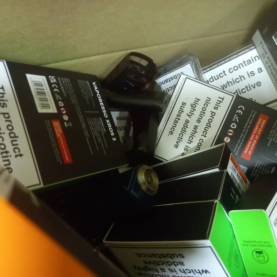 BOX OF APPROX 20 ASSORTED E-CIGARETTES AND DISPOSABLE VAPES 