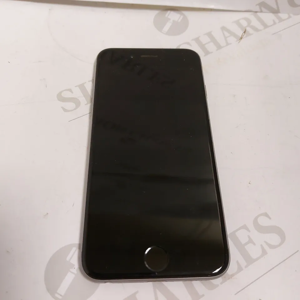 APPLE IPHONE 6 (MODEL A1586)