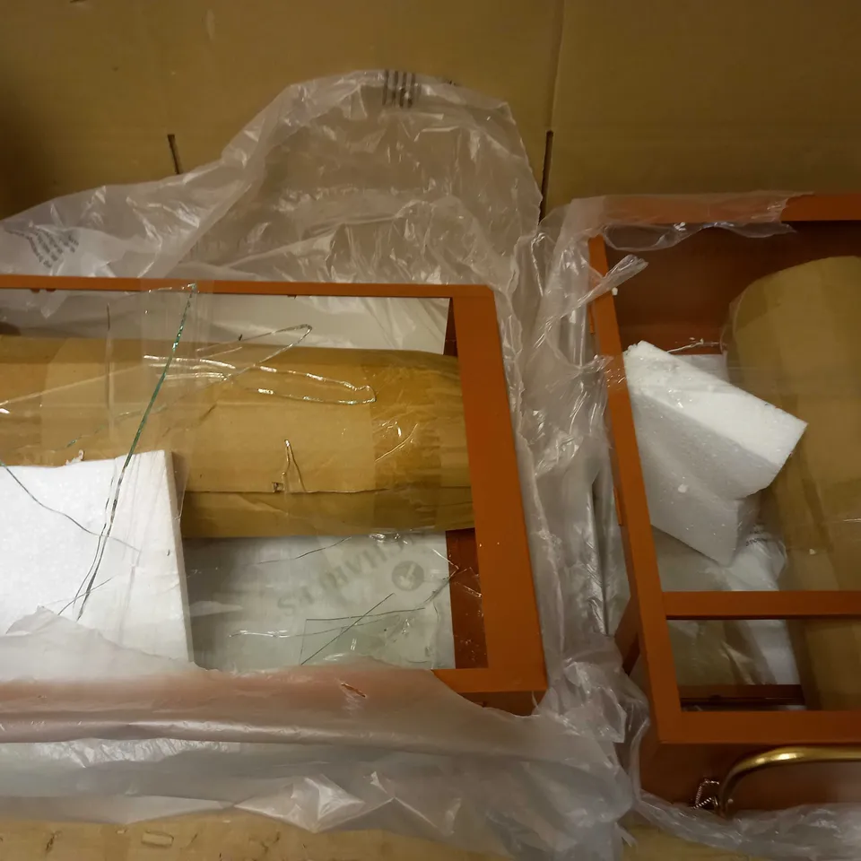 BUNDLEBERRY BY AMANDA HOLDEN SET OF 2 LANTERNS (COLLECTION ONLY)