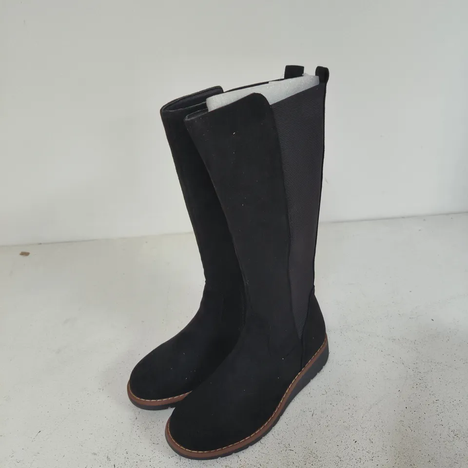 SHOES BY EMMA LISA BLACK MICROFIBRE KNEE-HIGH BOOTS, UK 4