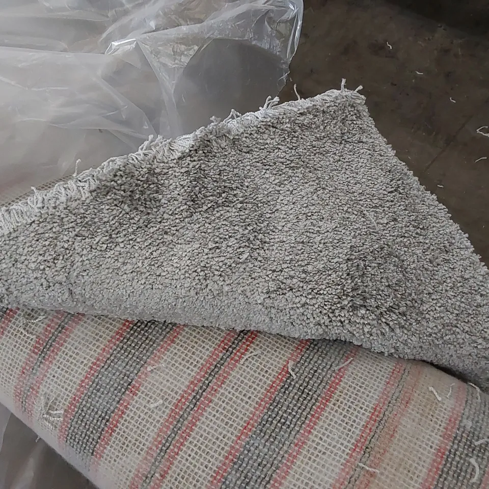 ROLL OF QUALITY ZDISC AUBERY SYMPHONY CARPET // SIZE: APPROXIMATELY 5 X 2m