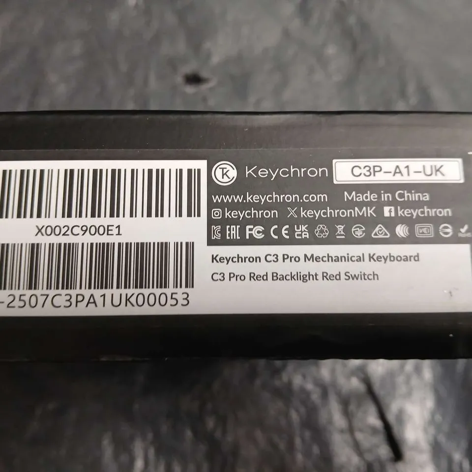 KEYCHRON C3 PRO MECHANICAL KEYBOARD – UK LAYOUT, RED BACKLIGHT, TKL