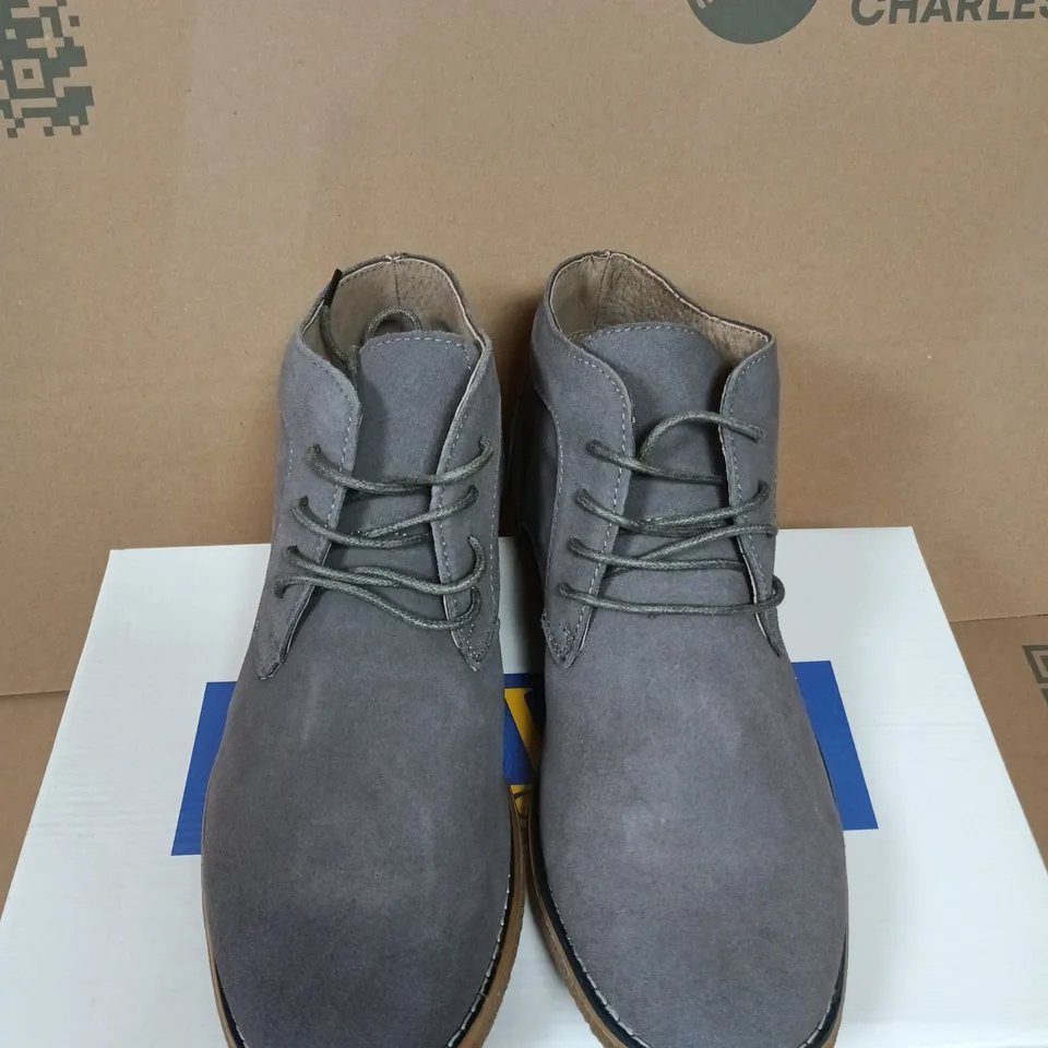 BOXED PAIR OF MALVERN SUEDE SHOES - UK SIZE 9